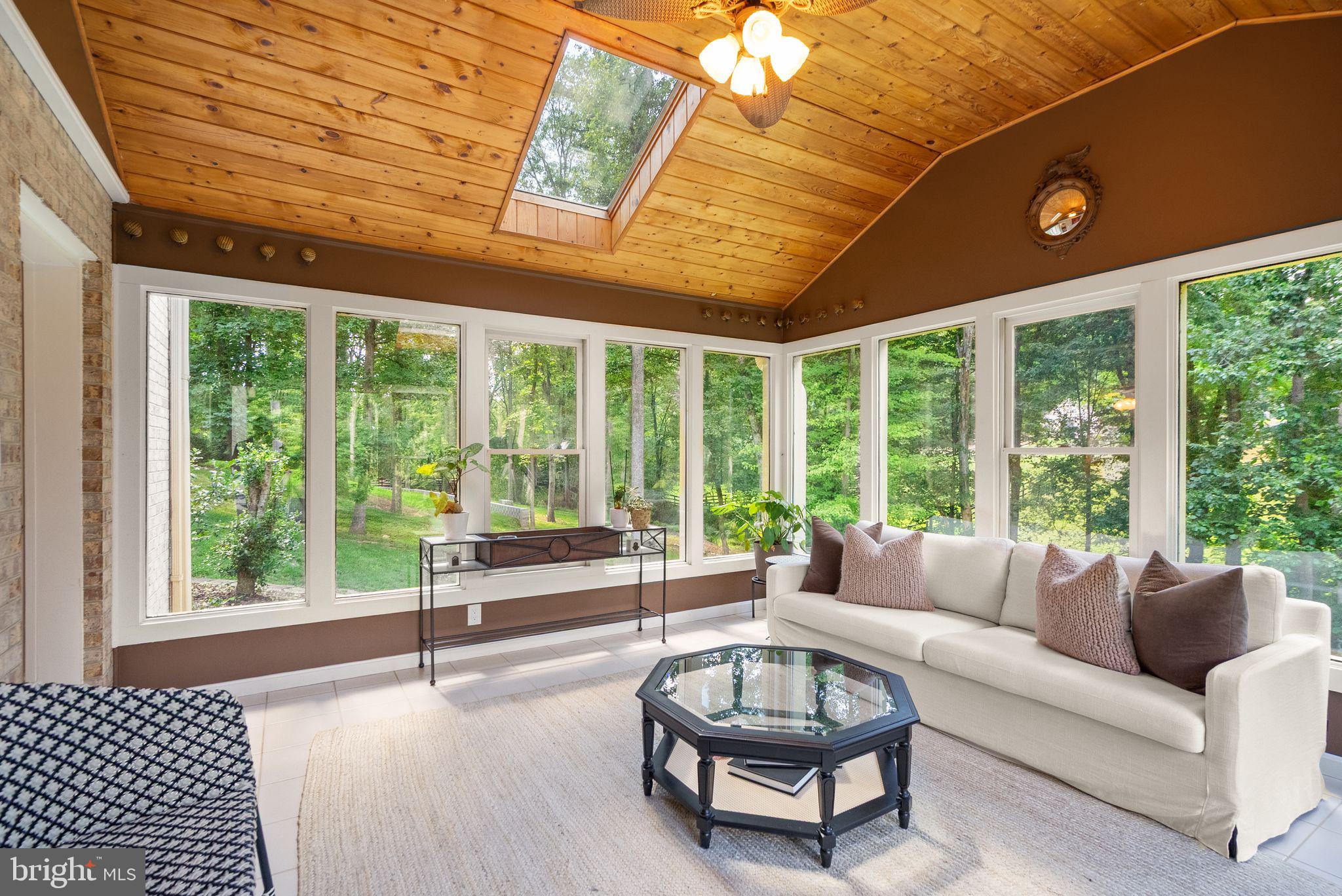 BEACH MILL HILL - Residential