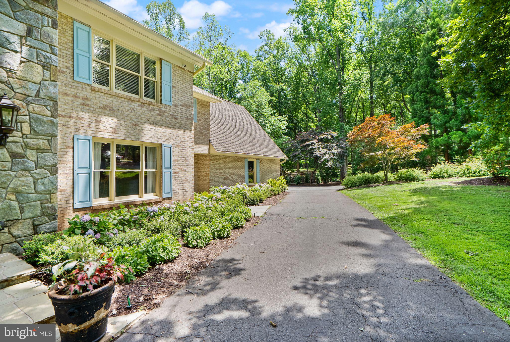 BEACH MILL HILL - Residential