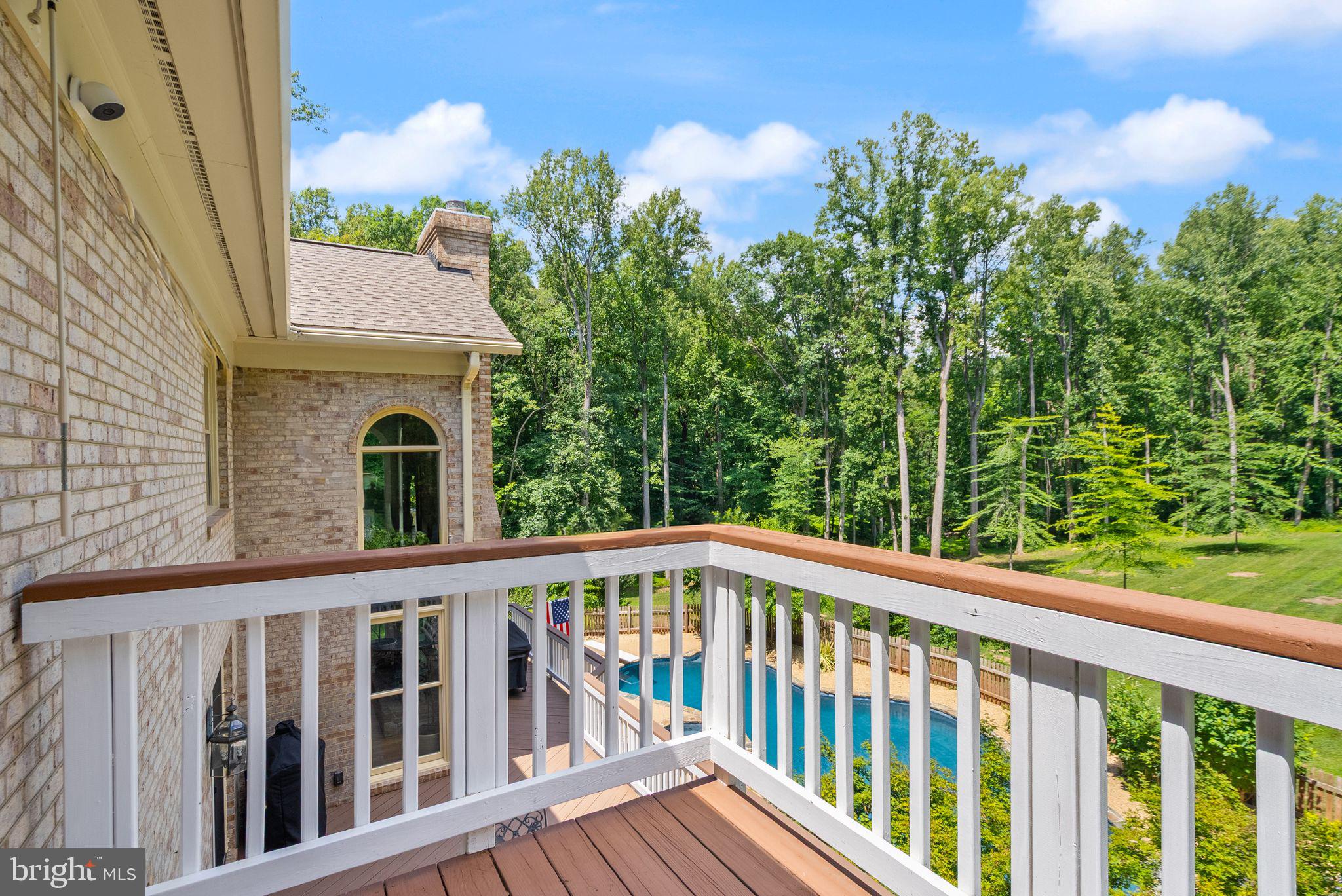 BEACH MILL HILL - Residential