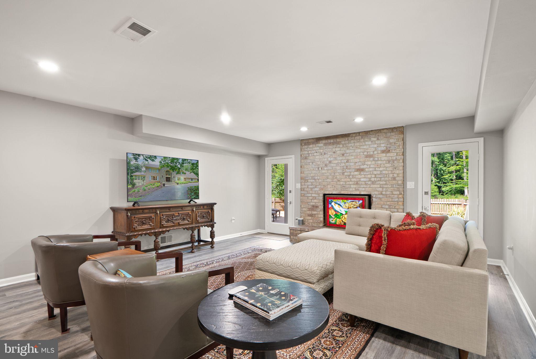 BEACH MILL HILL - Residential