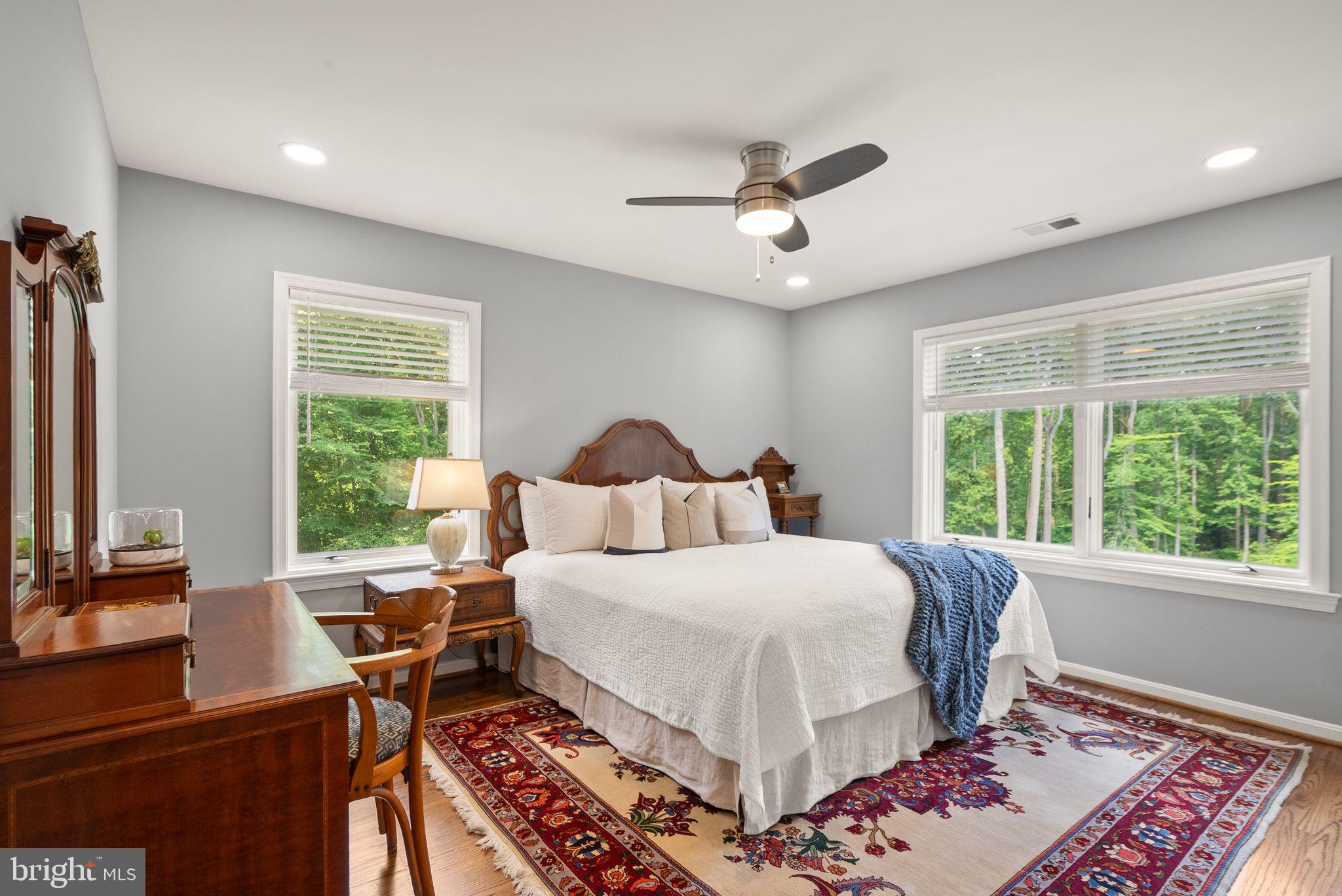BEACH MILL HILL - Residential