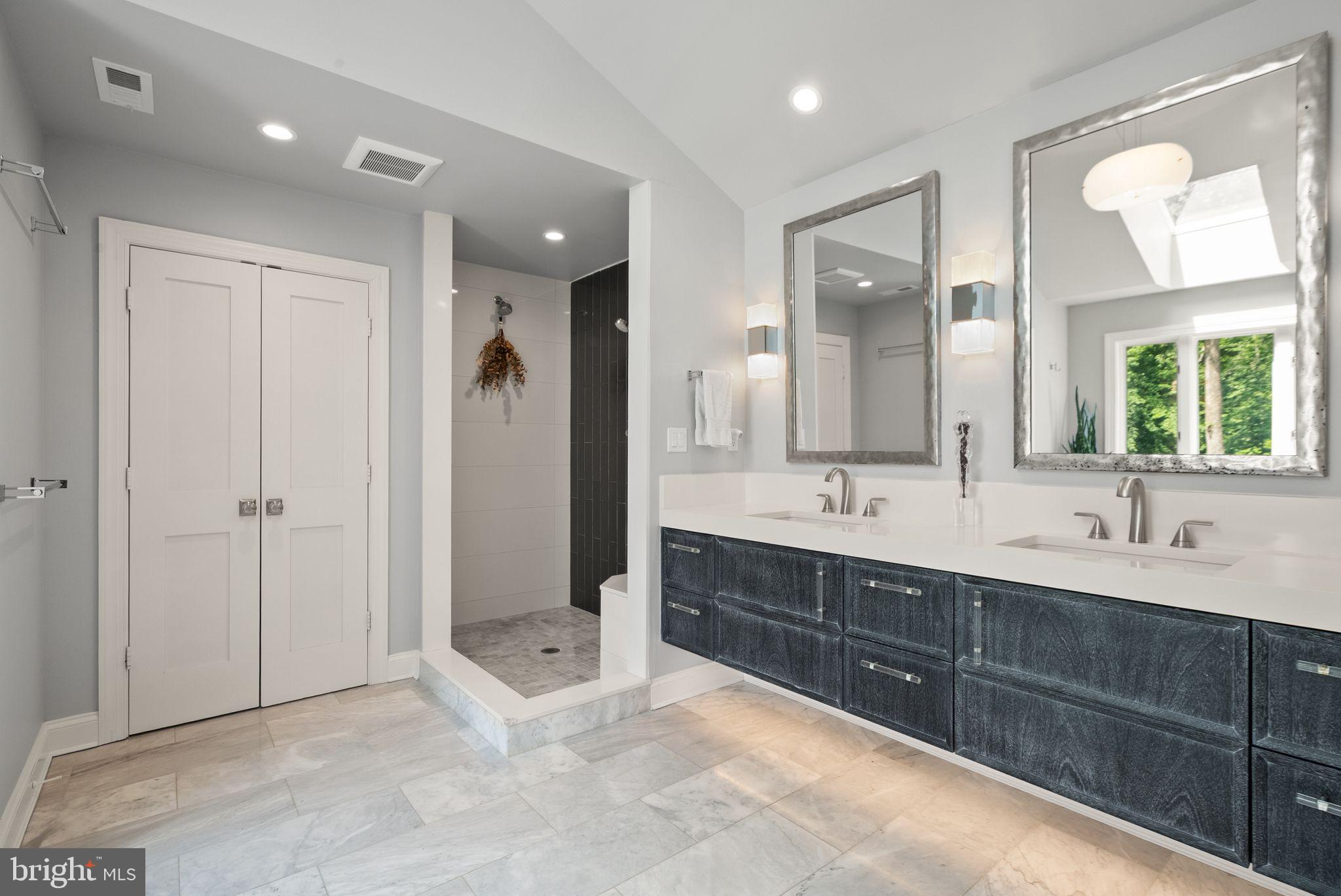BEACH MILL HILL - Residential