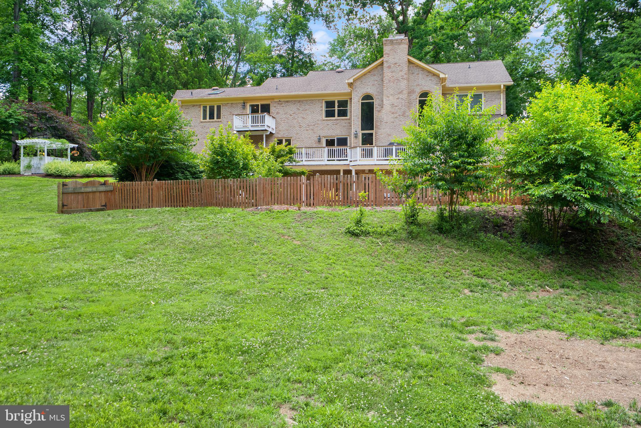 BEACH MILL HILL - Residential