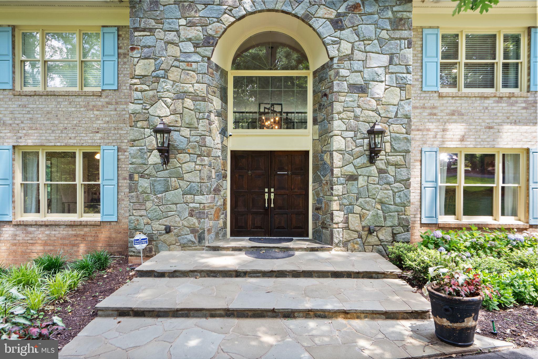 BEACH MILL HILL - Residential