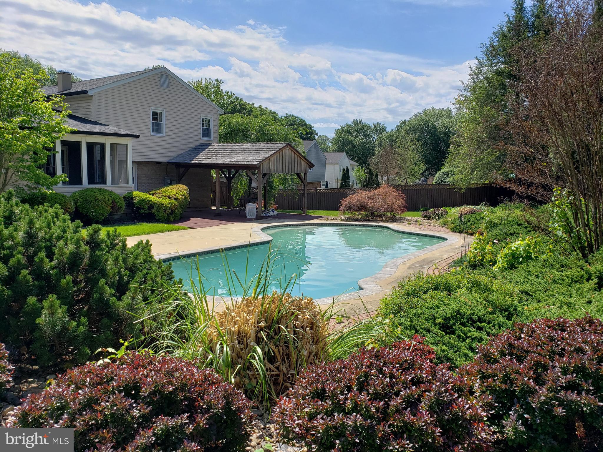STONEGATE - Residential