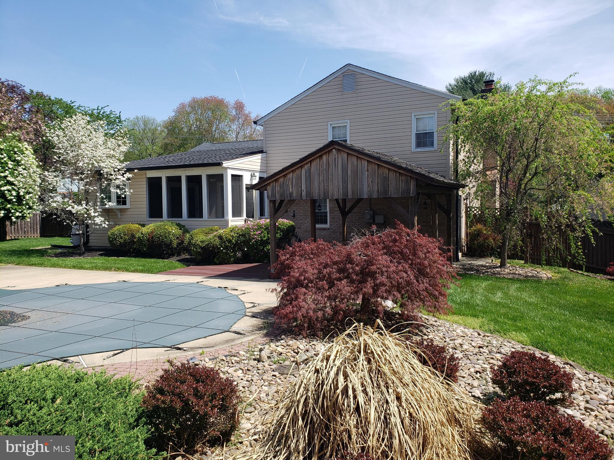 STONEGATE - Residential
