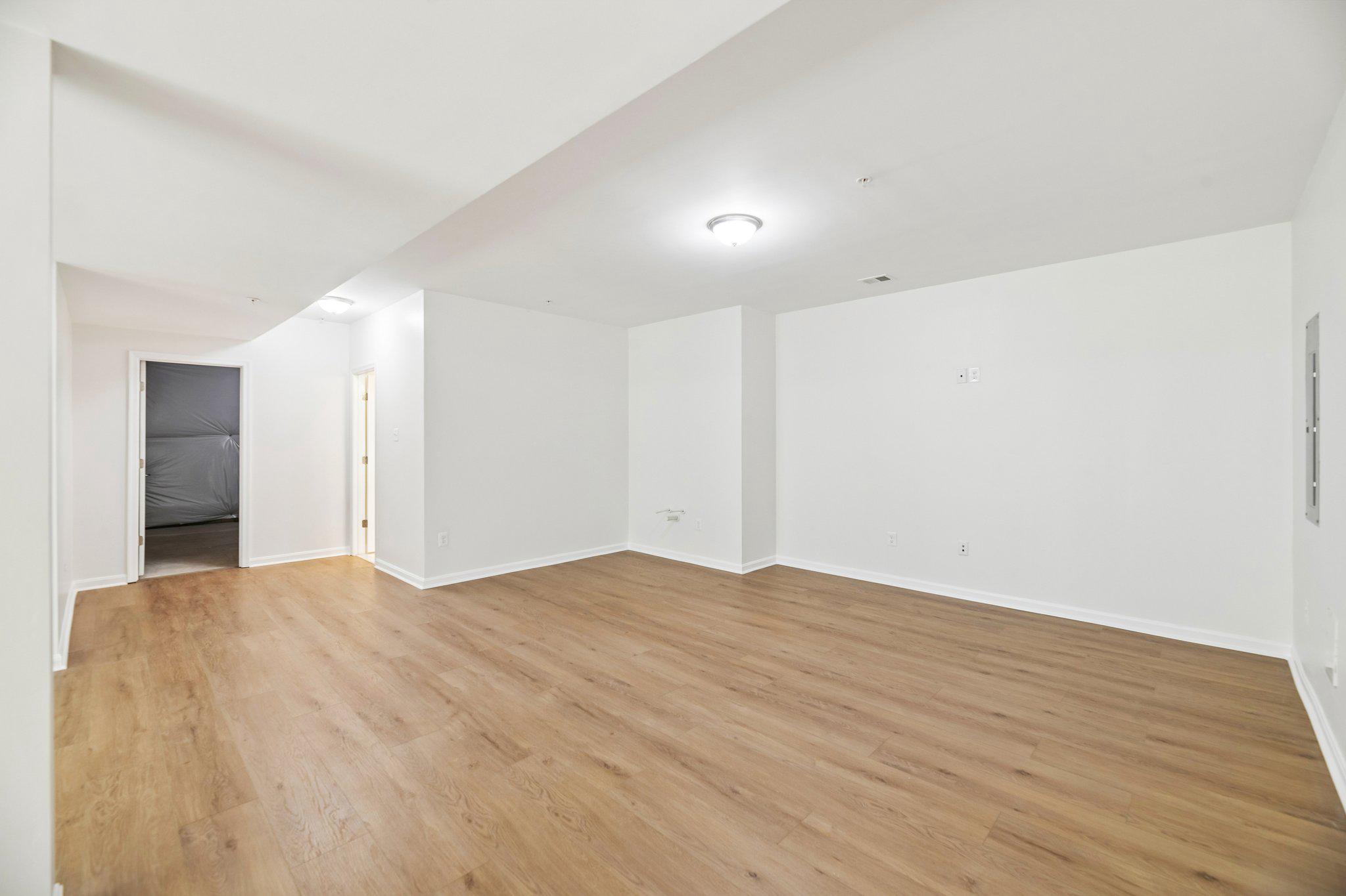 OAKMONT ESTATES - Residential