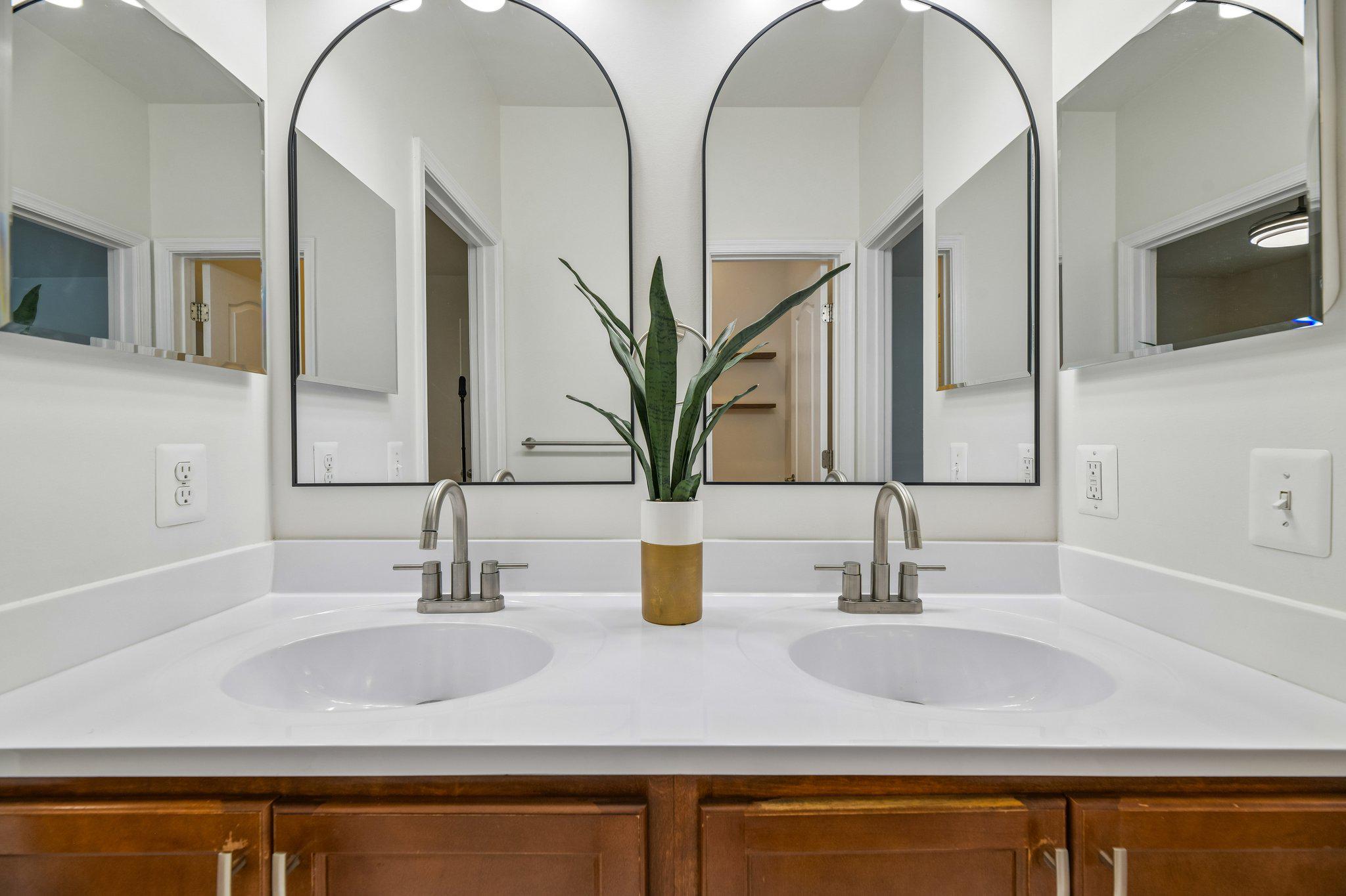 OAKMONT ESTATES - Residential