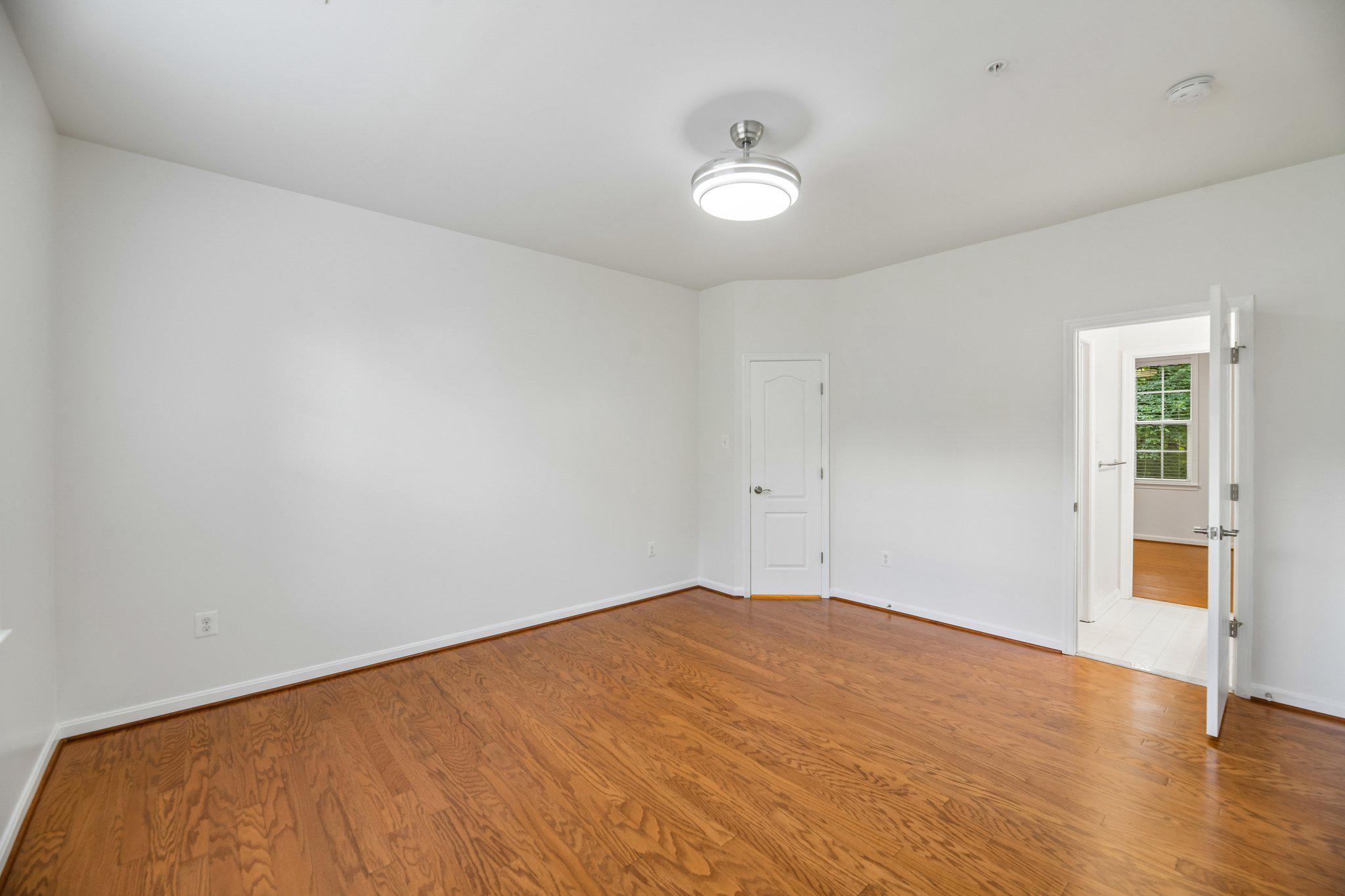 OAKMONT ESTATES - Residential