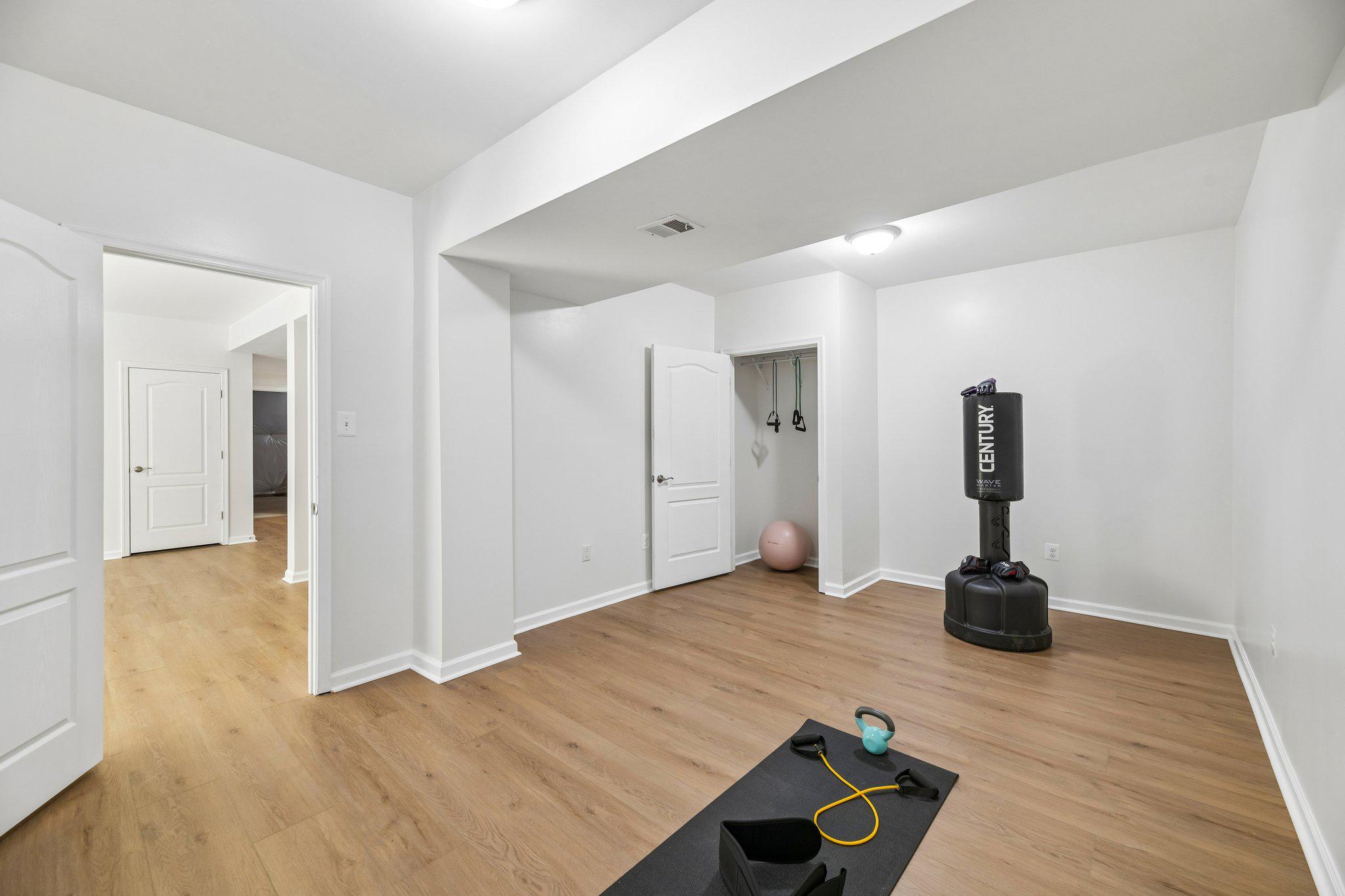 OAKMONT ESTATES - Residential