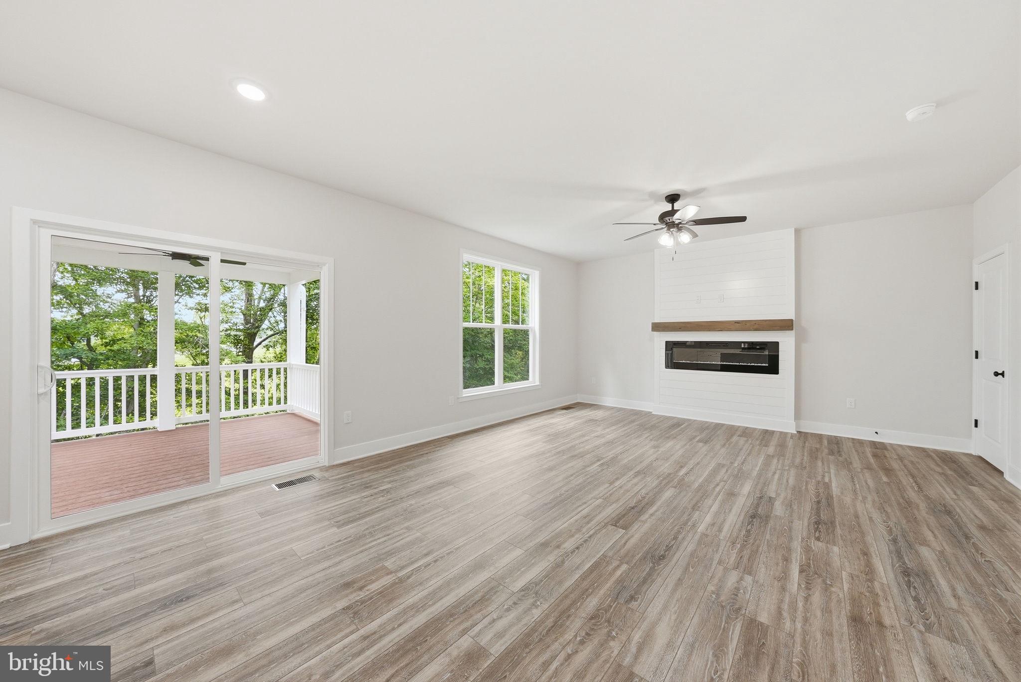 AQUIA HARBOUR - Residential