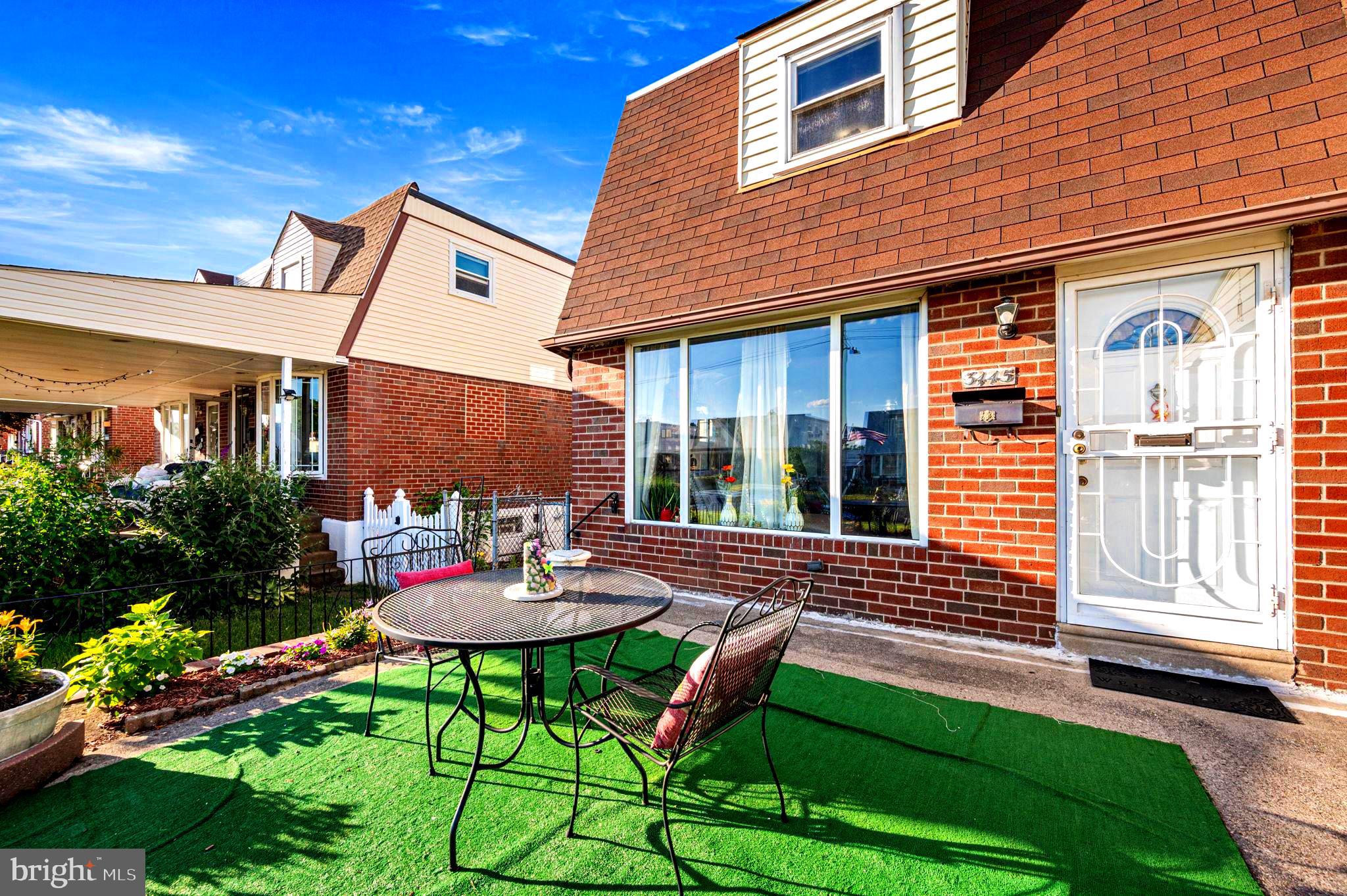 ACADEMY GARDENS - Residential