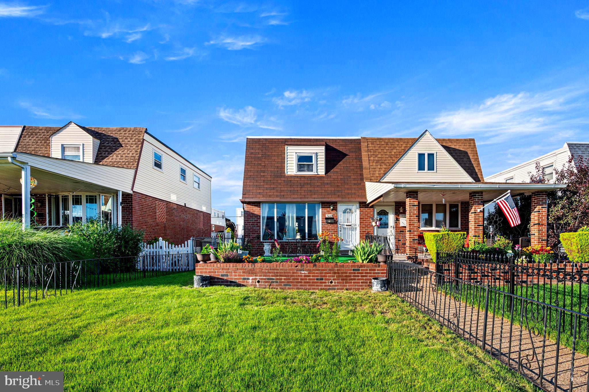 ACADEMY GARDENS - Residential