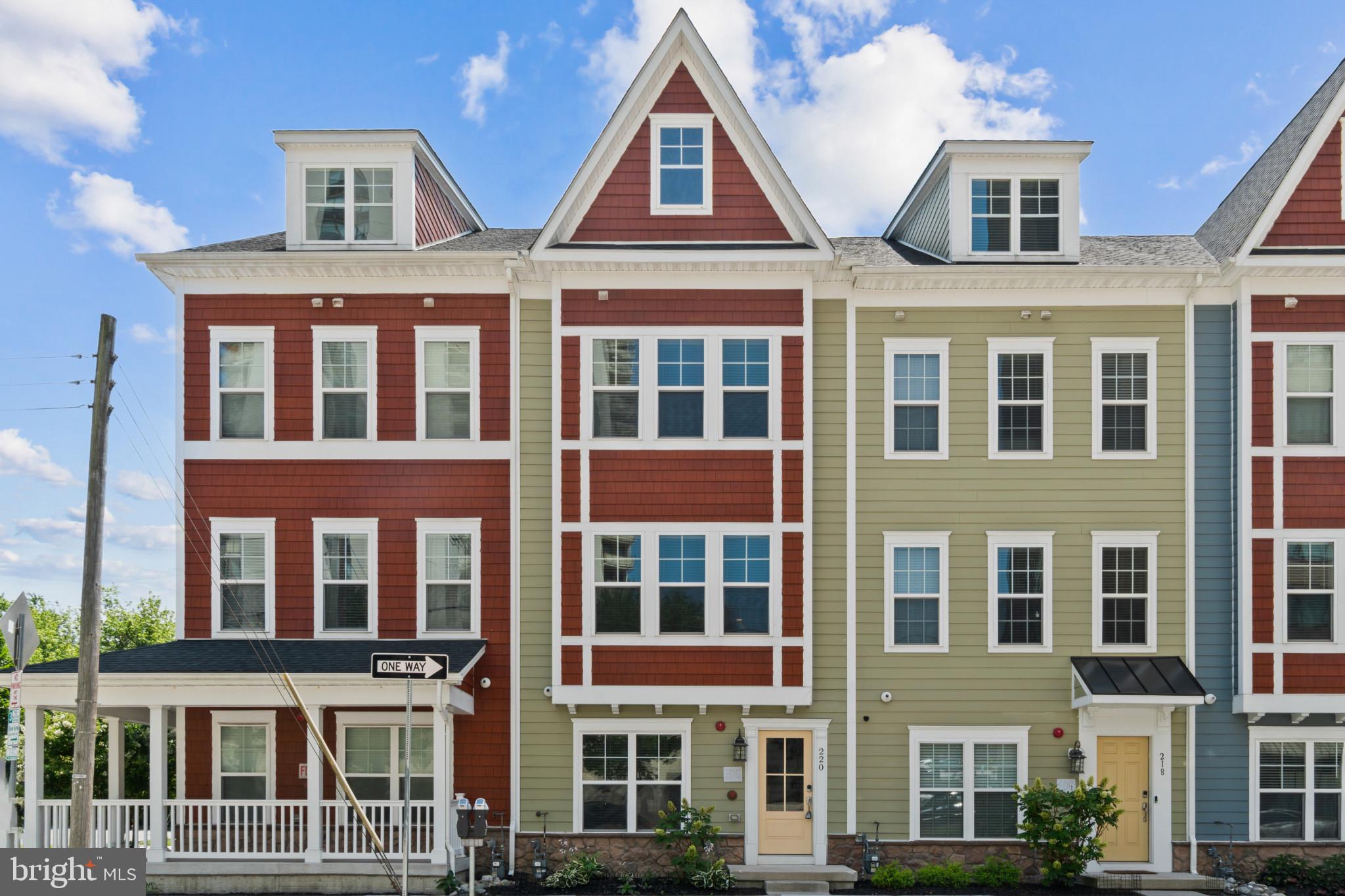 TOWSON MANOR VILLAGE - Residential