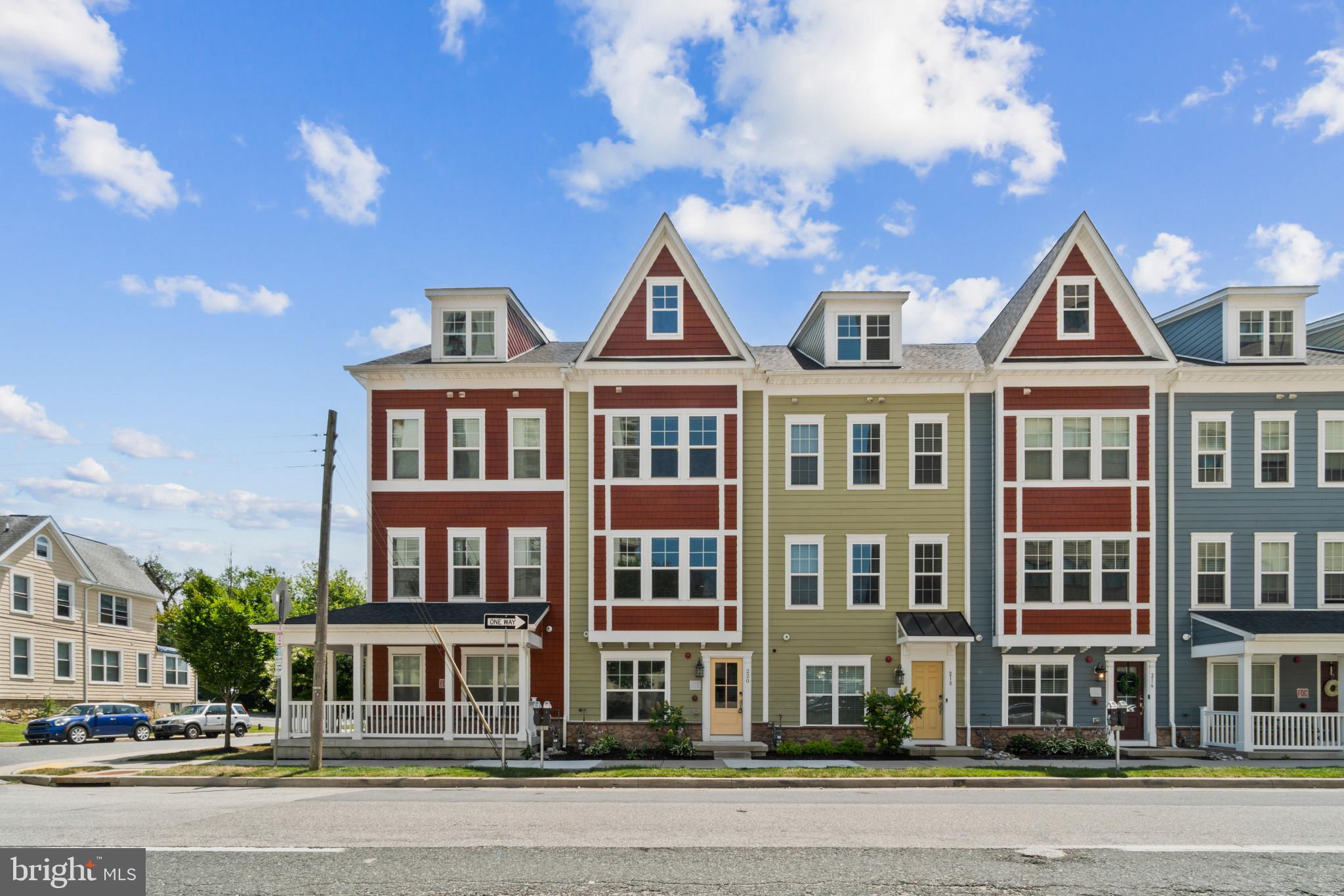 TOWSON MANOR VILLAGE - Residential