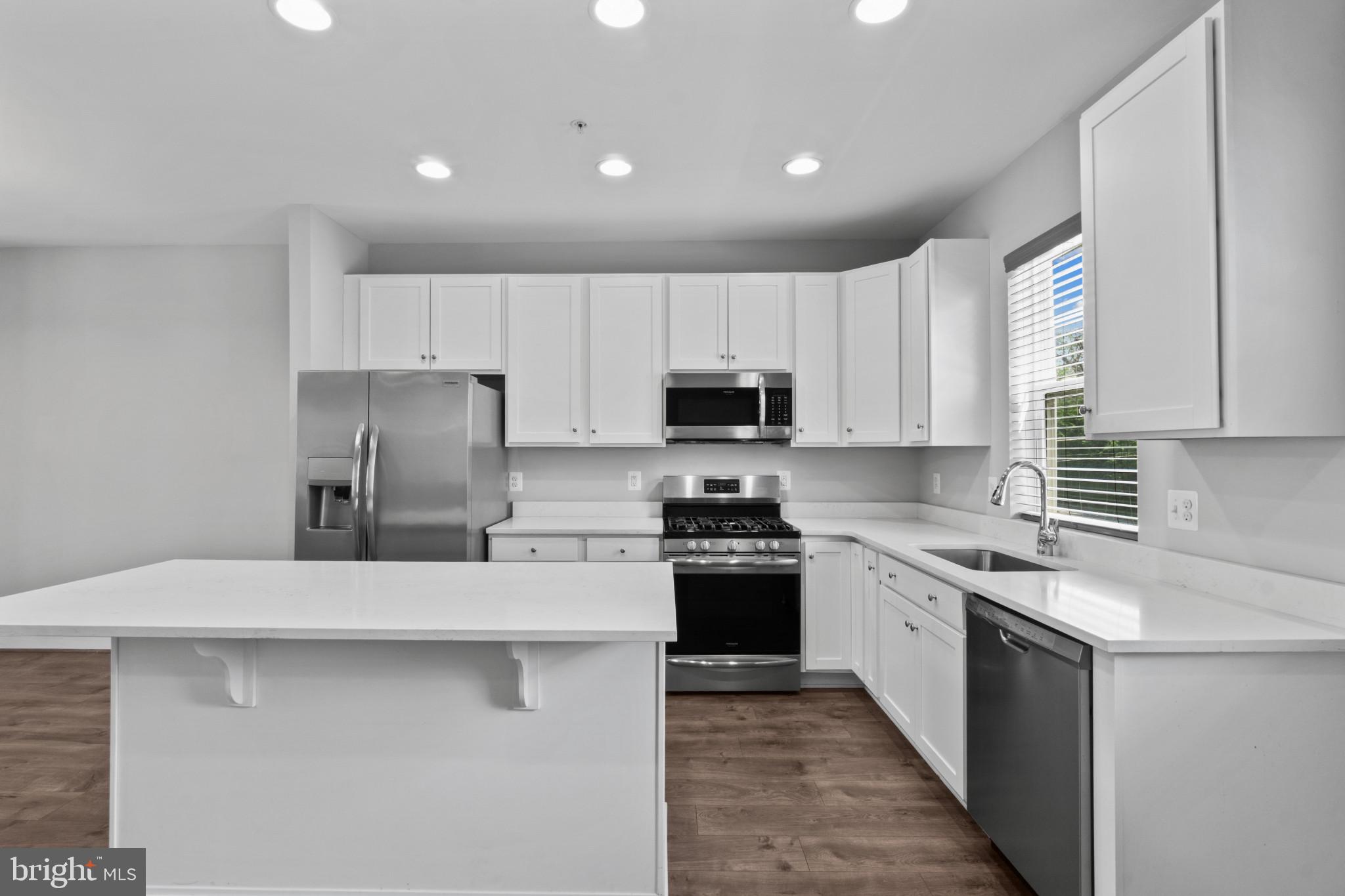 TOWSON MANOR VILLAGE - Residential