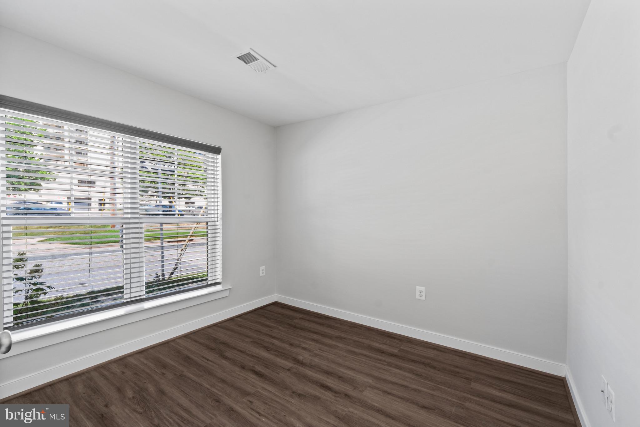 TOWSON MANOR VILLAGE - Residential