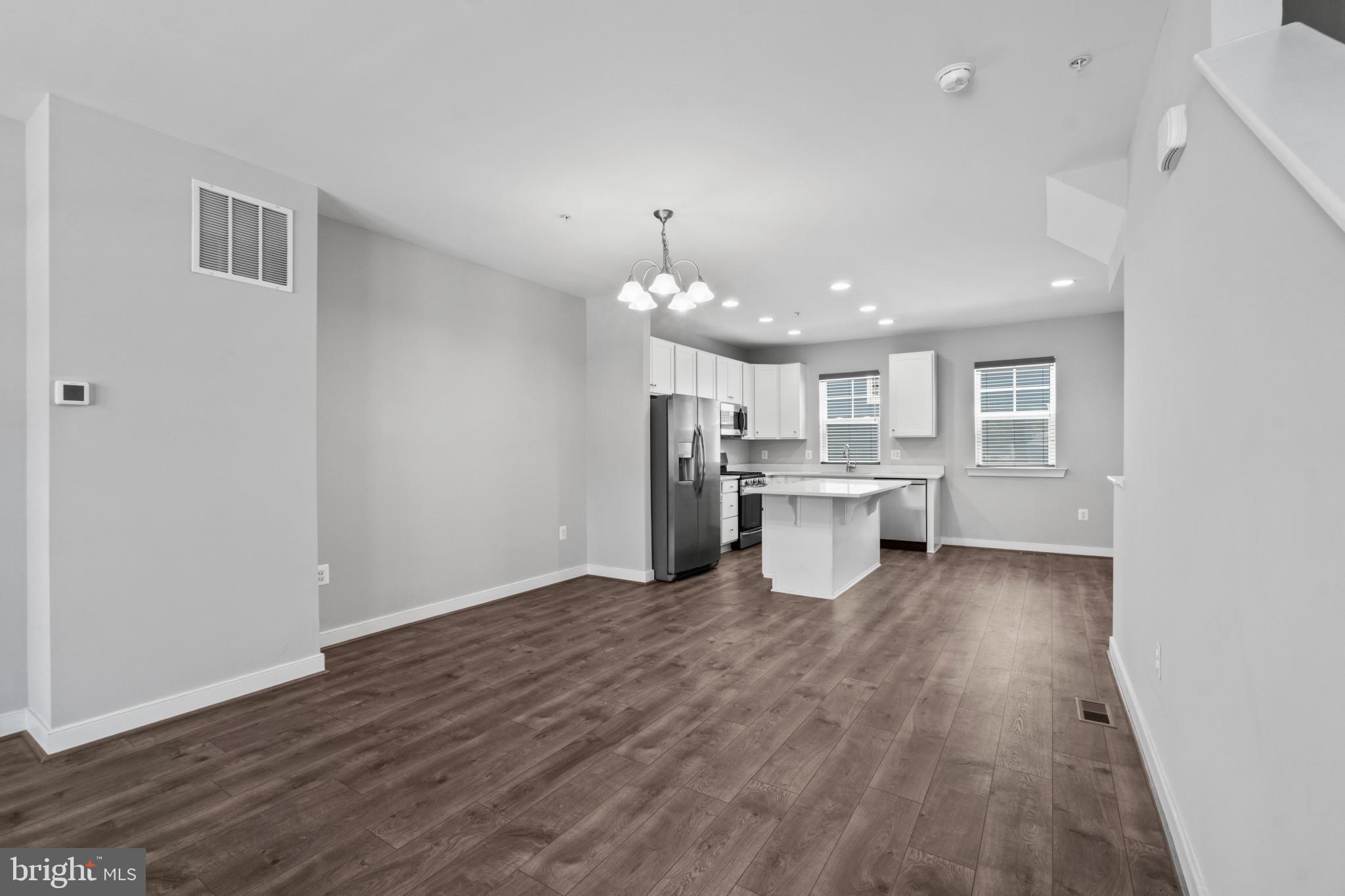 TOWSON MANOR VILLAGE - Residential