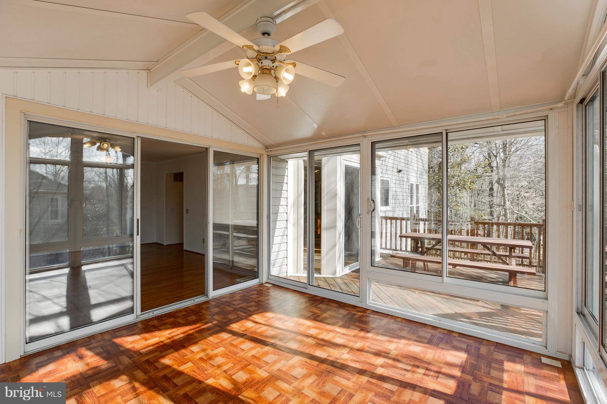 RUSSETT - Residential