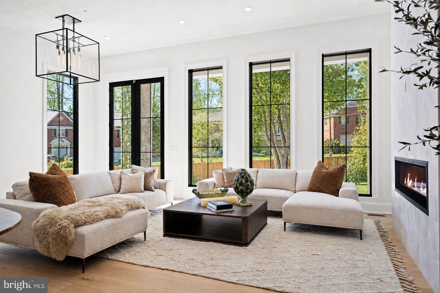KENWOOD PARK - Residential