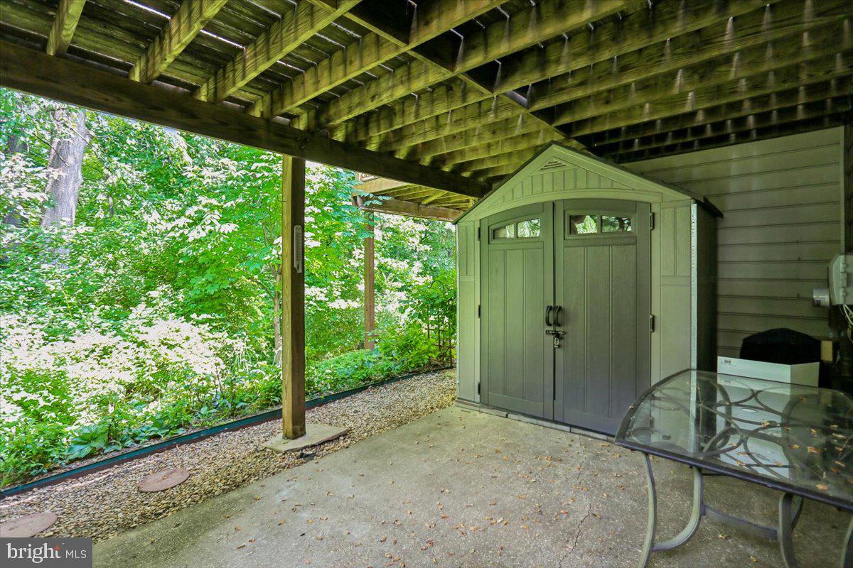 FLINT LEDGE ESTATES - Residential