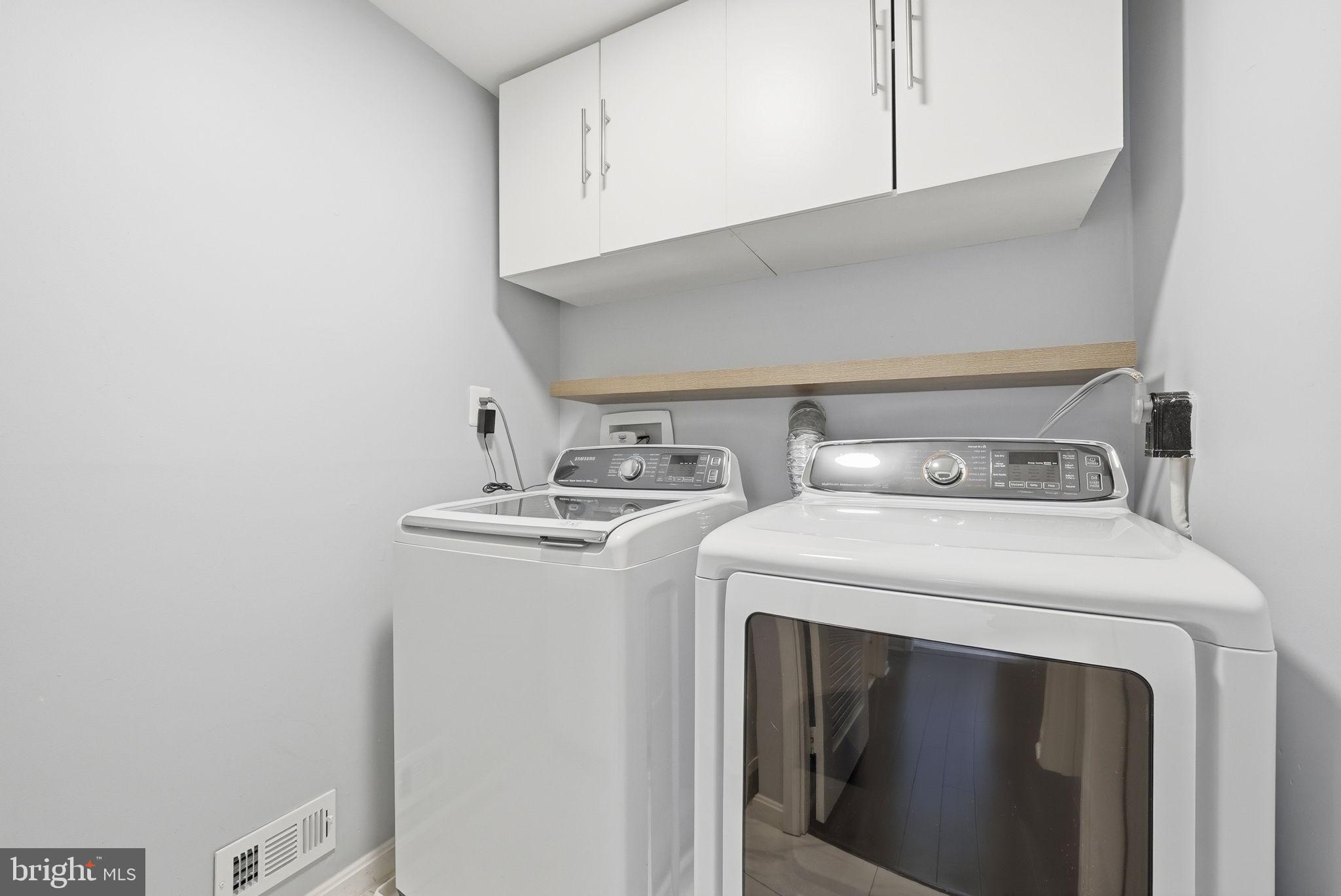 RESTON - Residential