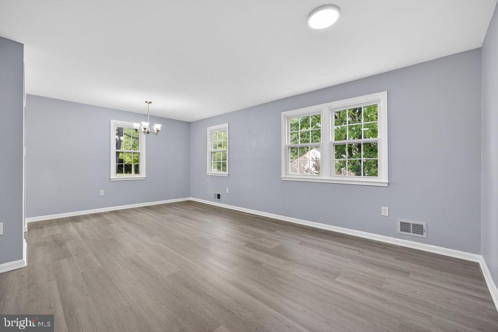 SHADY GROVE VILLAGE - Residential