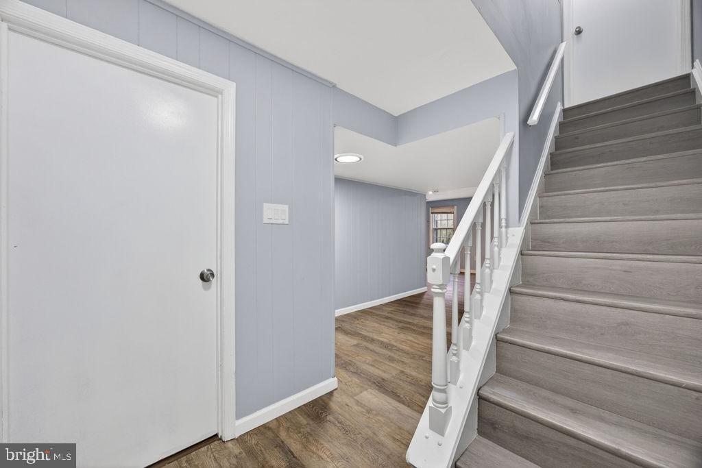SHADY GROVE VILLAGE - Residential