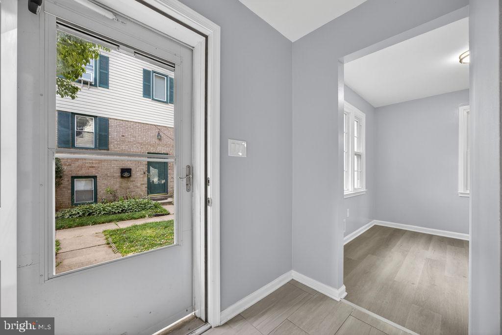 SHADY GROVE VILLAGE - Residential