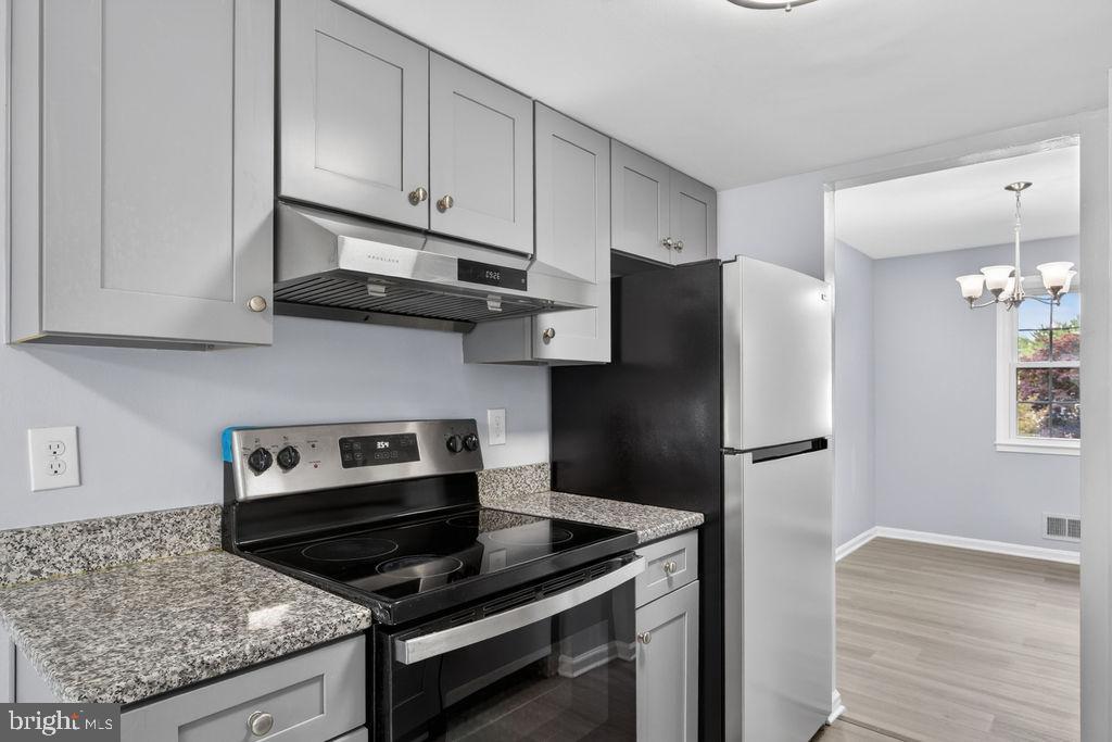 SHADY GROVE VILLAGE - Residential