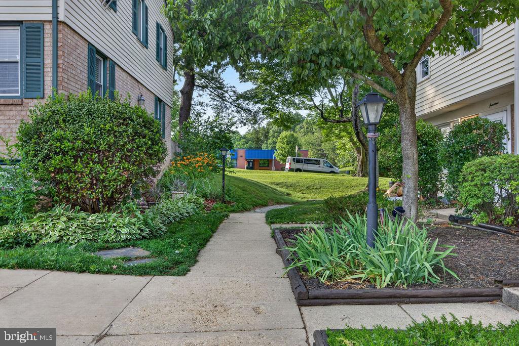 SHADY GROVE VILLAGE - Residential