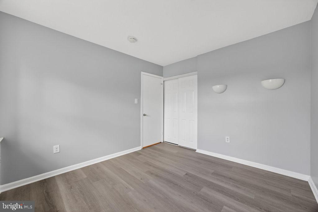 SHADY GROVE VILLAGE - Residential