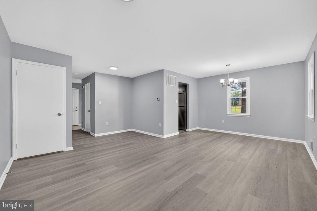 SHADY GROVE VILLAGE - Residential