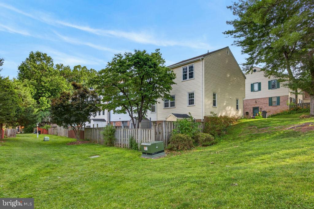 SHADY GROVE VILLAGE - Residential