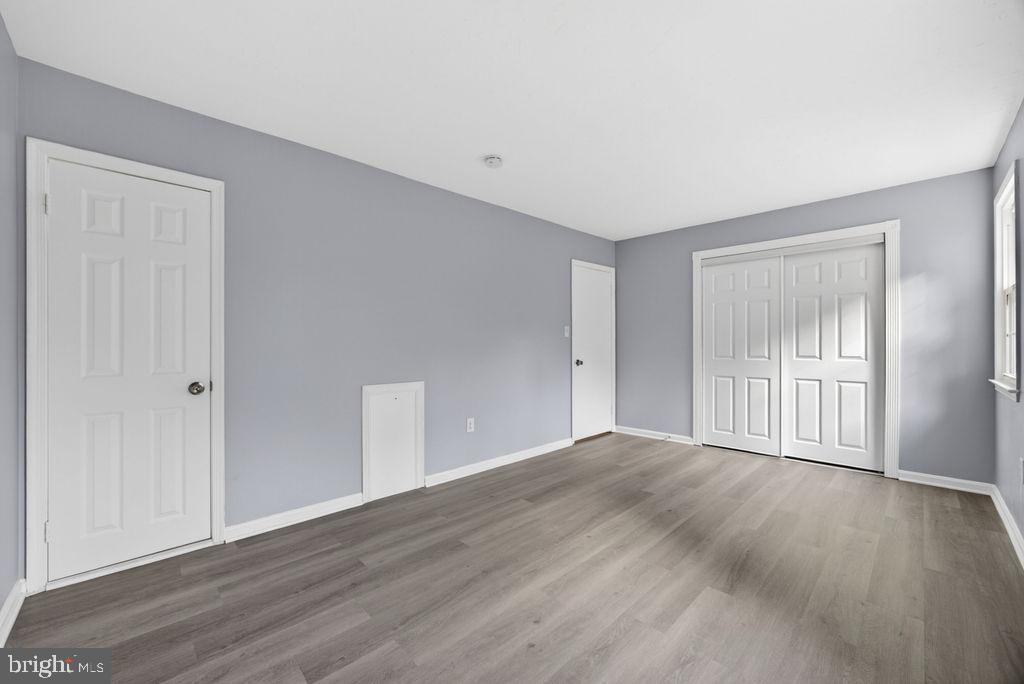 SHADY GROVE VILLAGE - Residential