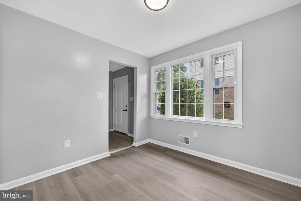 SHADY GROVE VILLAGE - Residential
