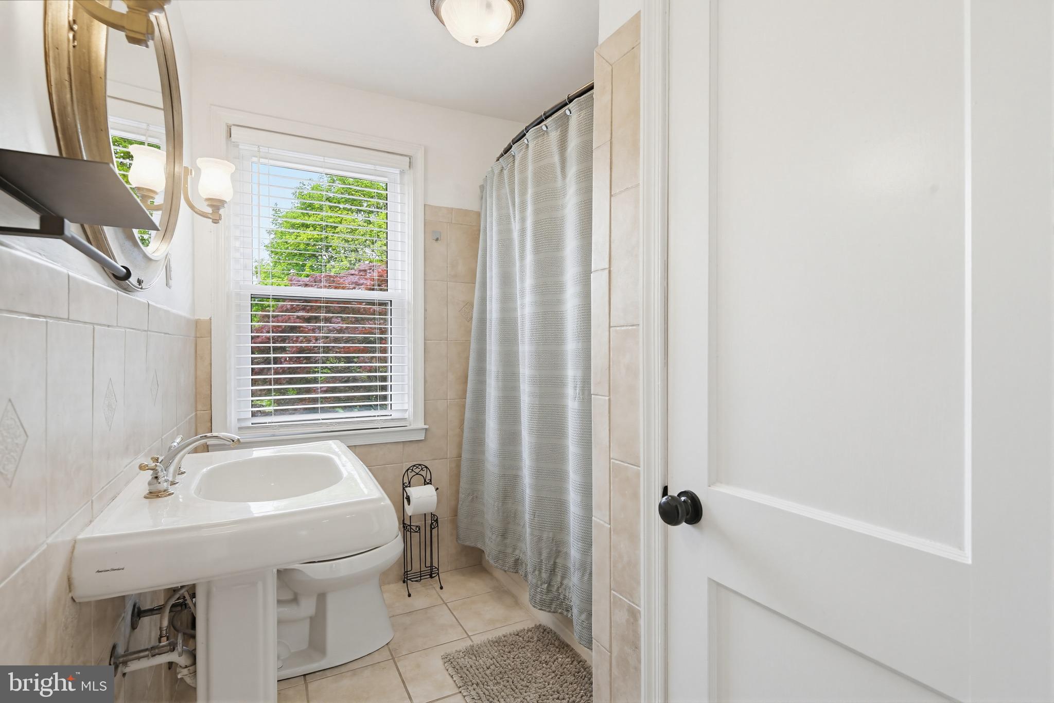 LOCH RAVEN MANOR - Residential