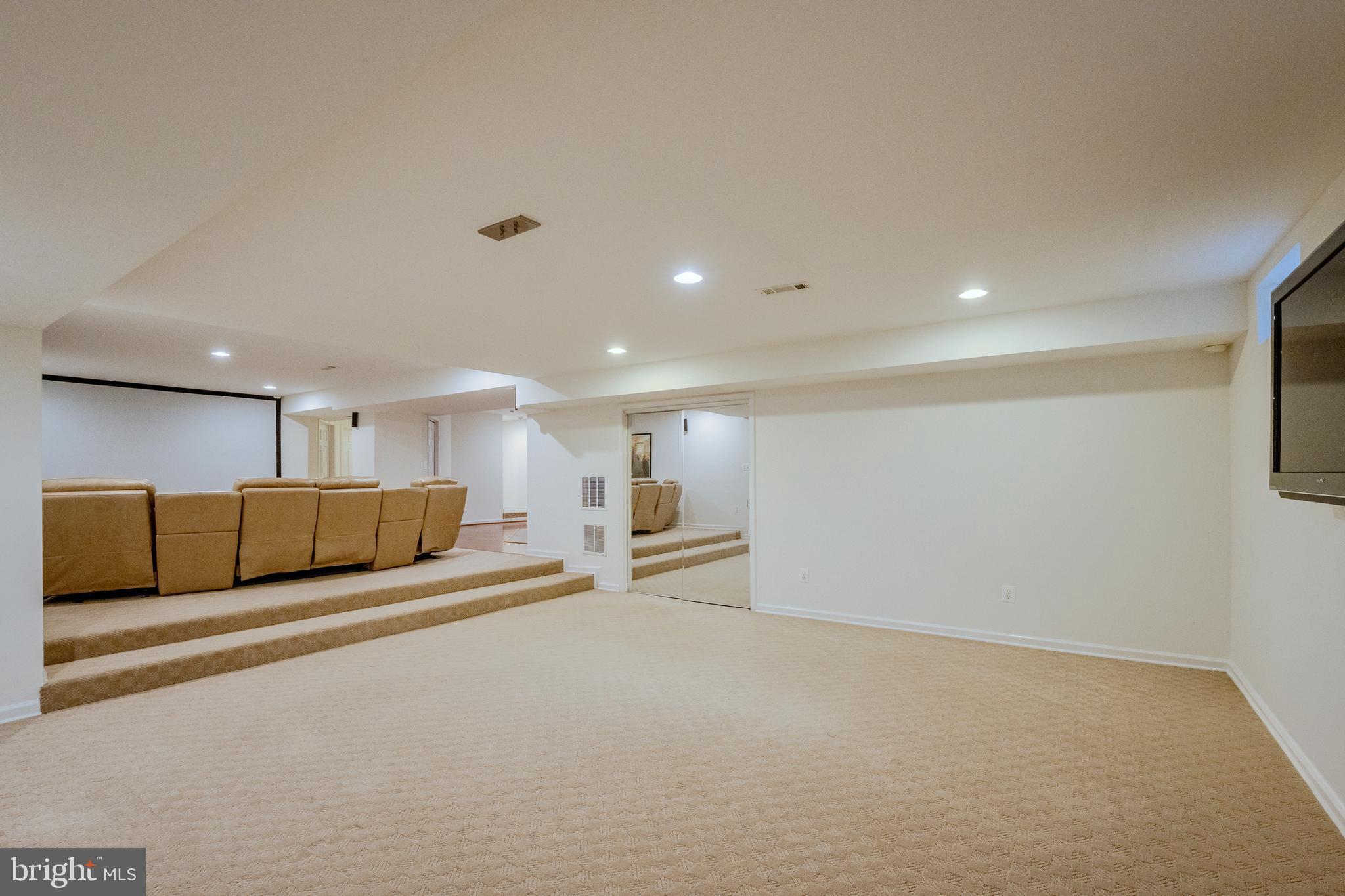 BERKSHIRE WOODS - Residential