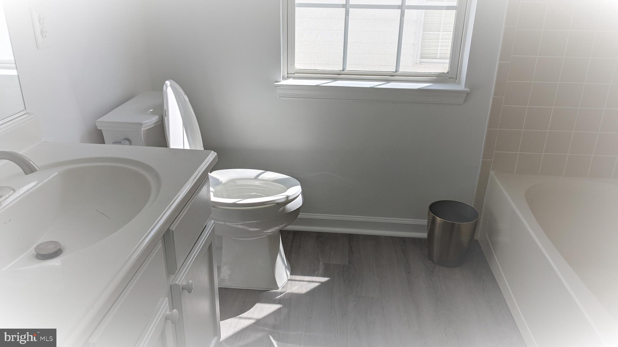 STRATFORD - Residential Lease