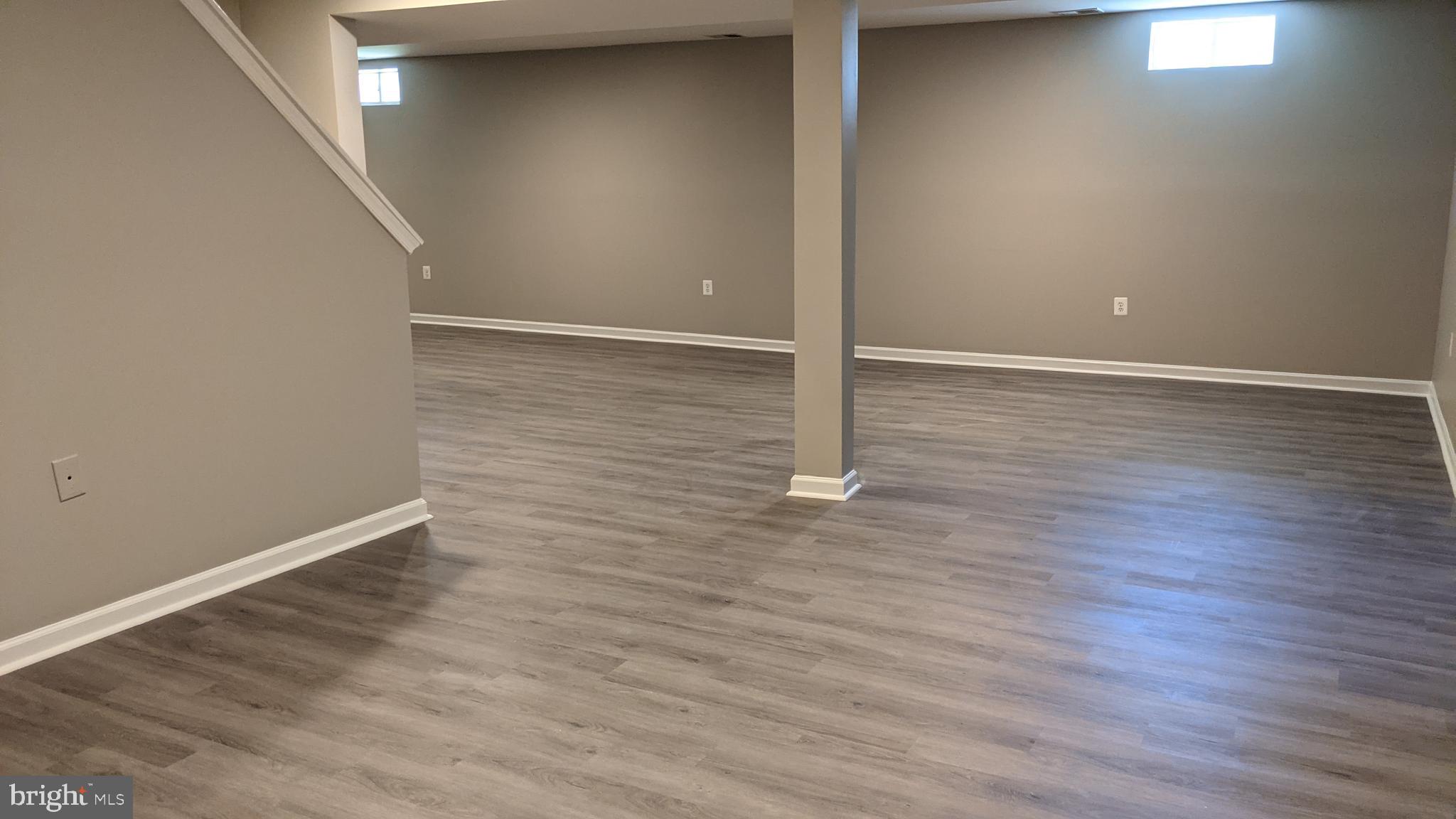 STRATFORD - Residential Lease
