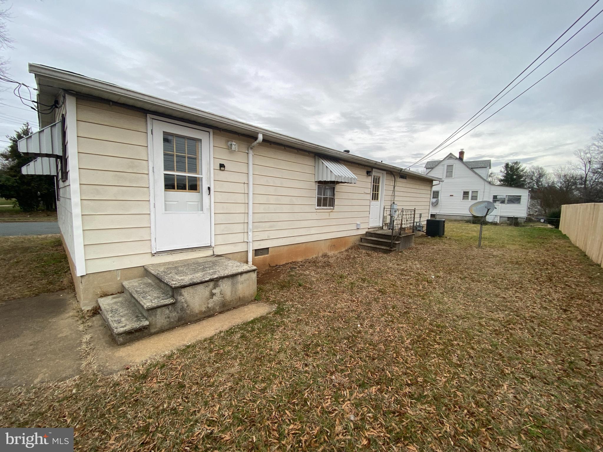 MAYFIELD - Residential Lease