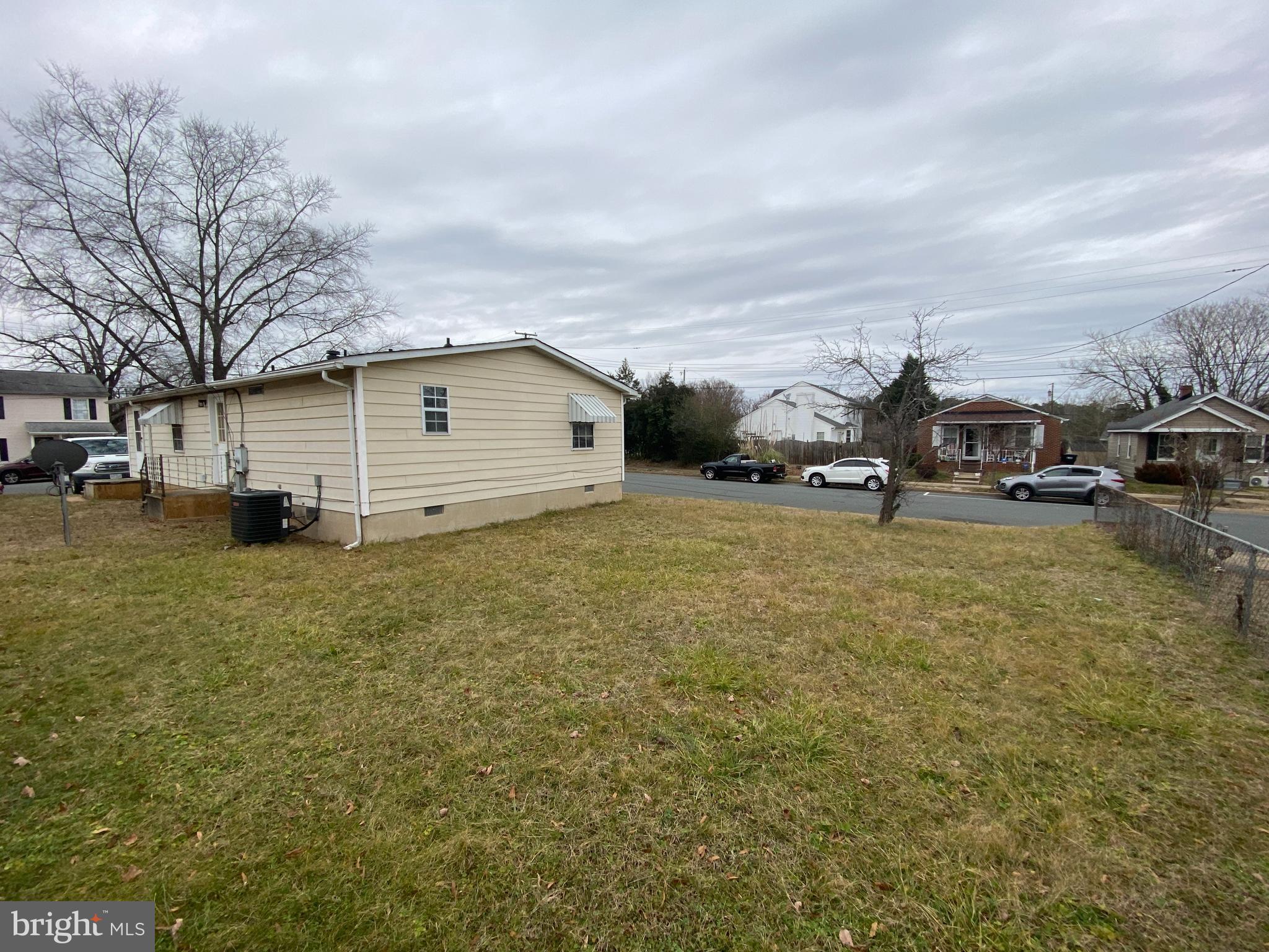 MAYFIELD - Residential Lease