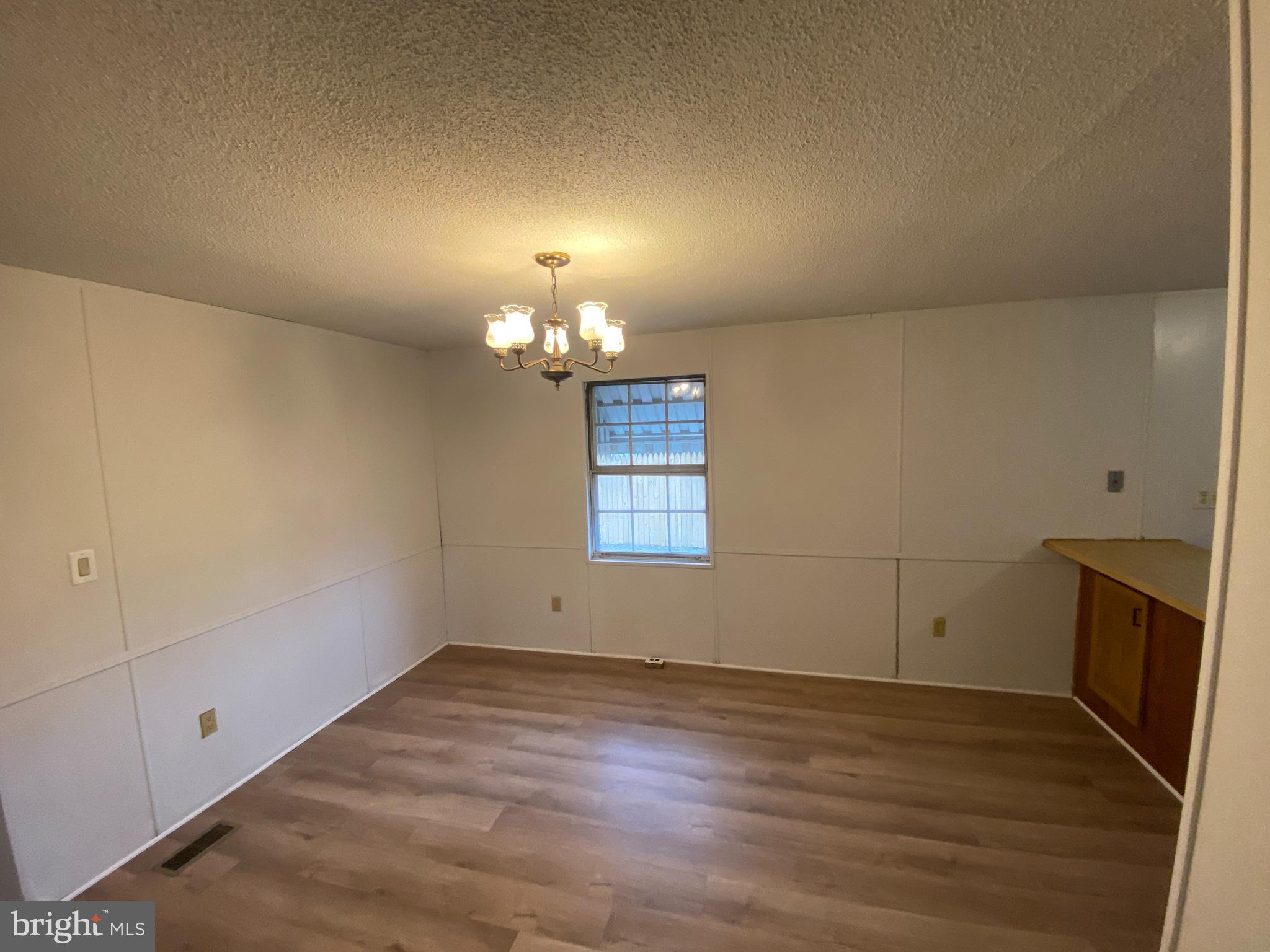 MAYFIELD - Residential Lease