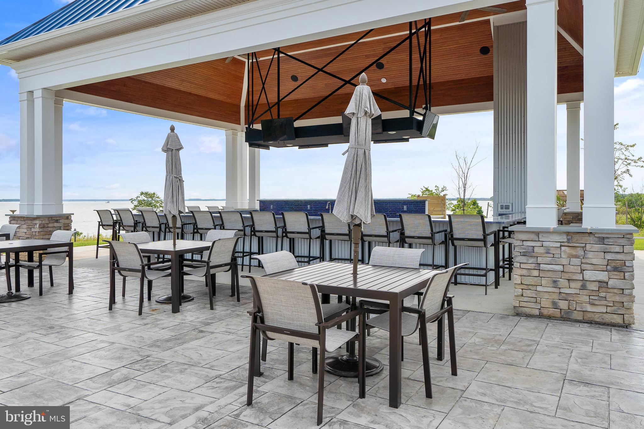 FOUR SEASONS AT KENT ISLAND - Residential