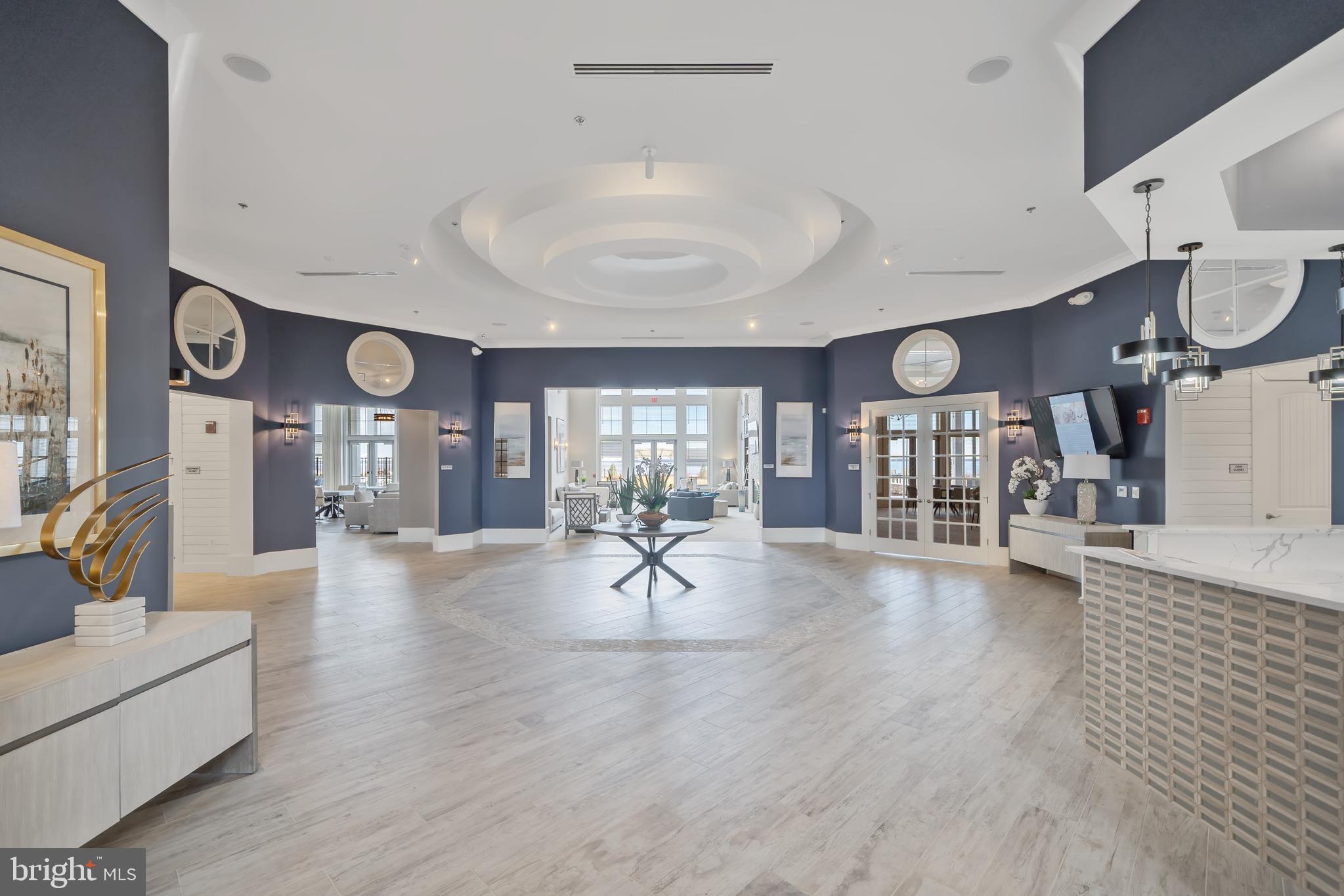 FOUR SEASONS AT KENT ISLAND - Residential