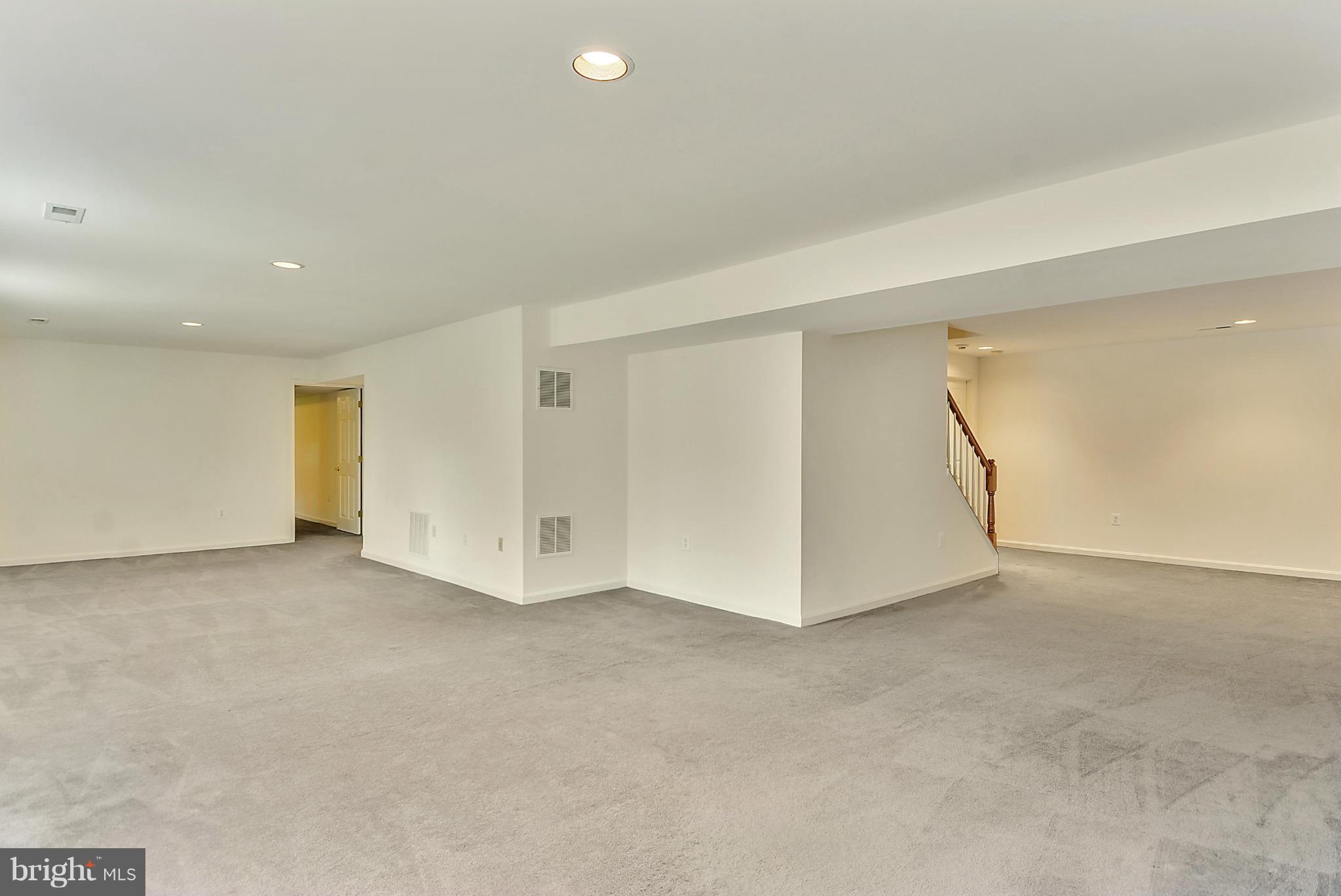DARNESTOWN OUTSIDE - Residential