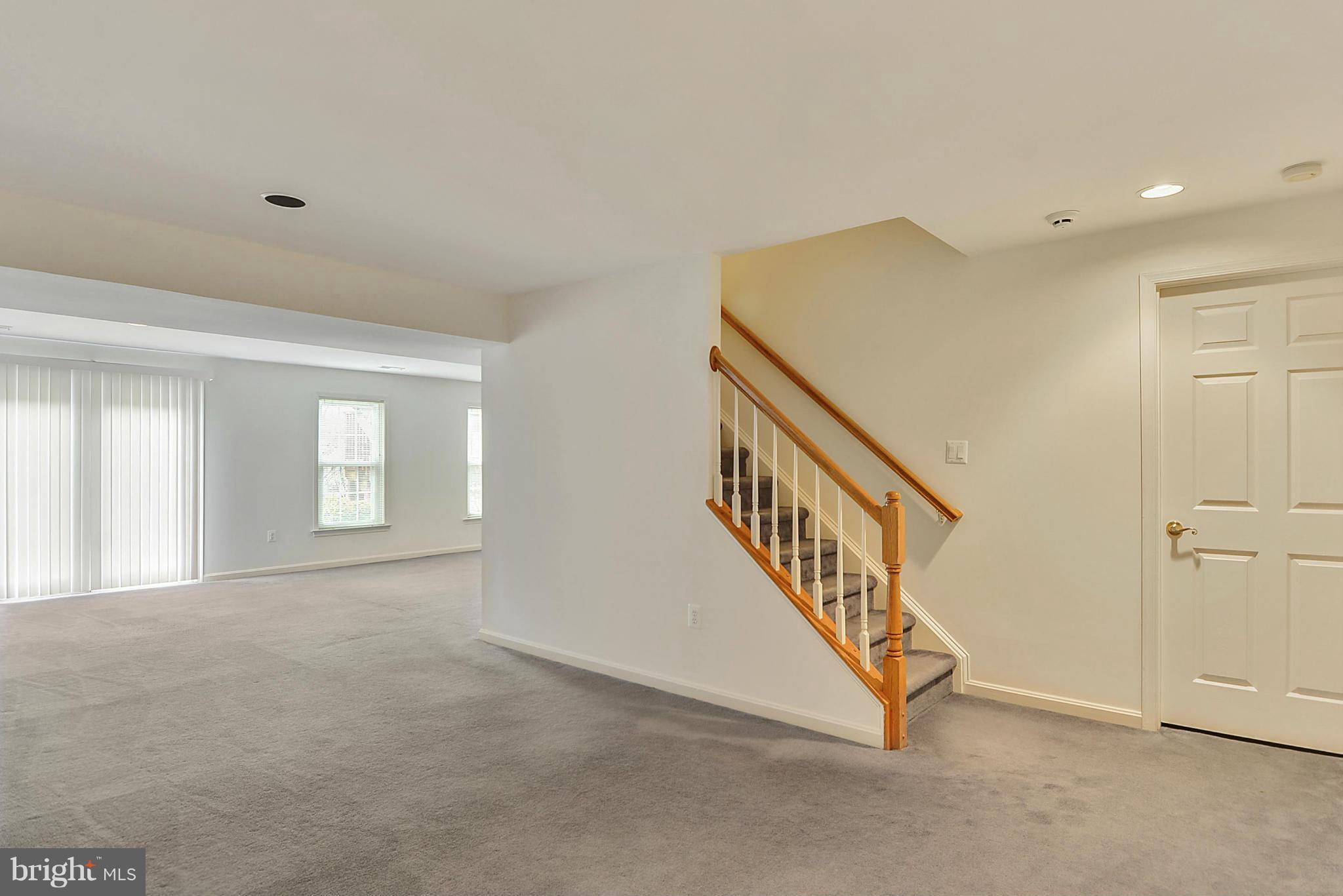 DARNESTOWN OUTSIDE - Residential