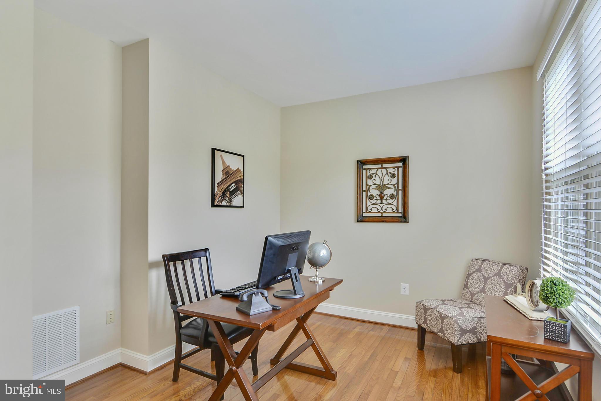 DARNESTOWN OUTSIDE - Residential