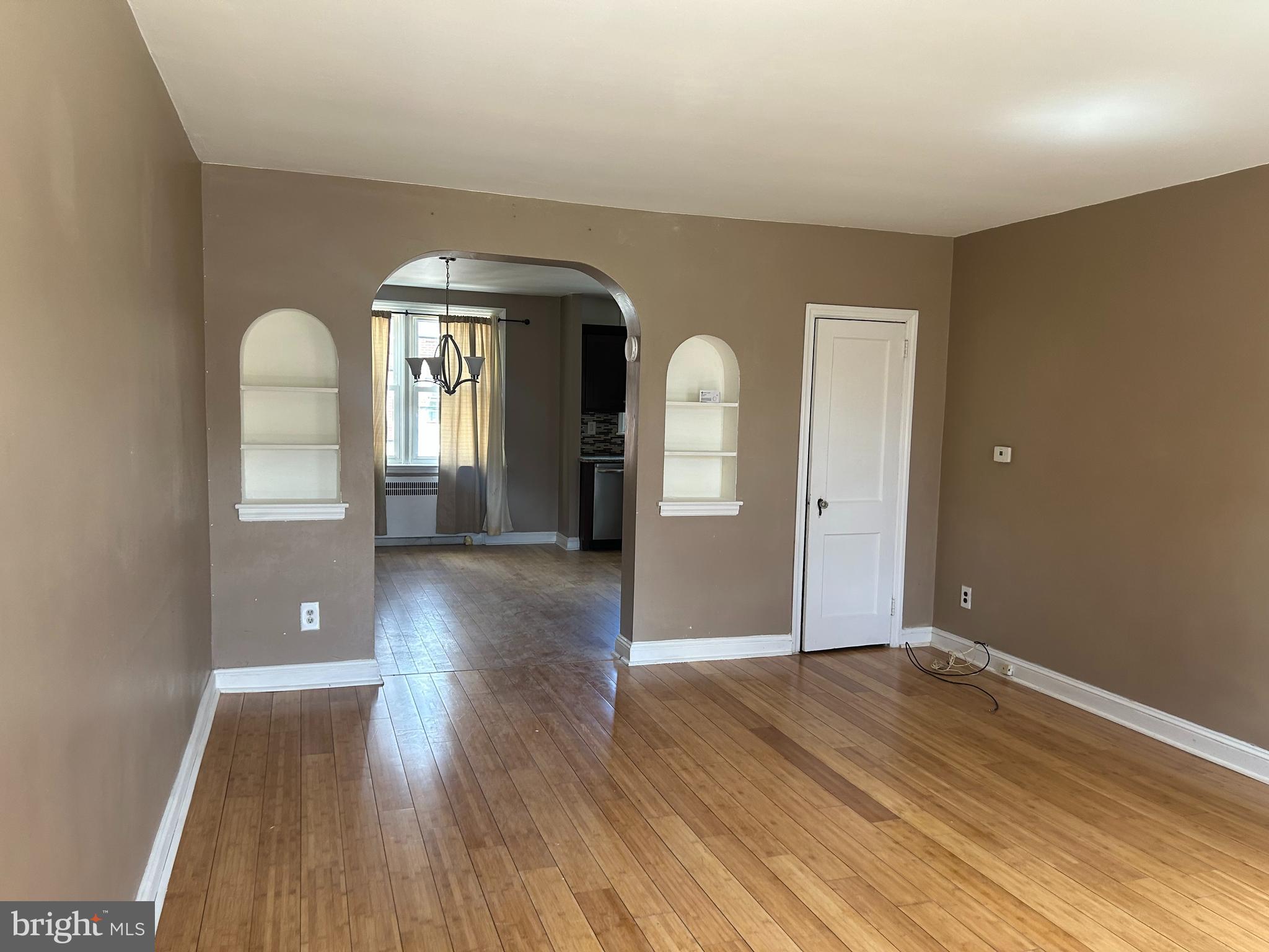 MAYFAIR (WEST) - Residential