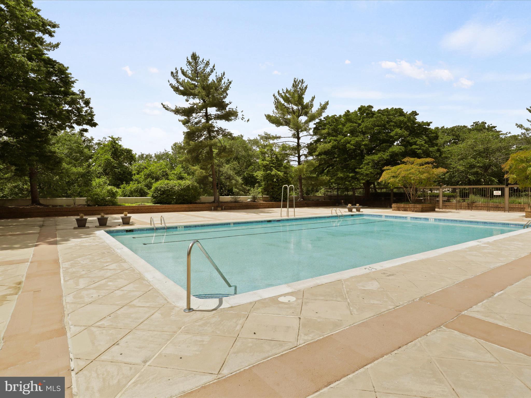 BARKLEY CONDO - Residential Lease